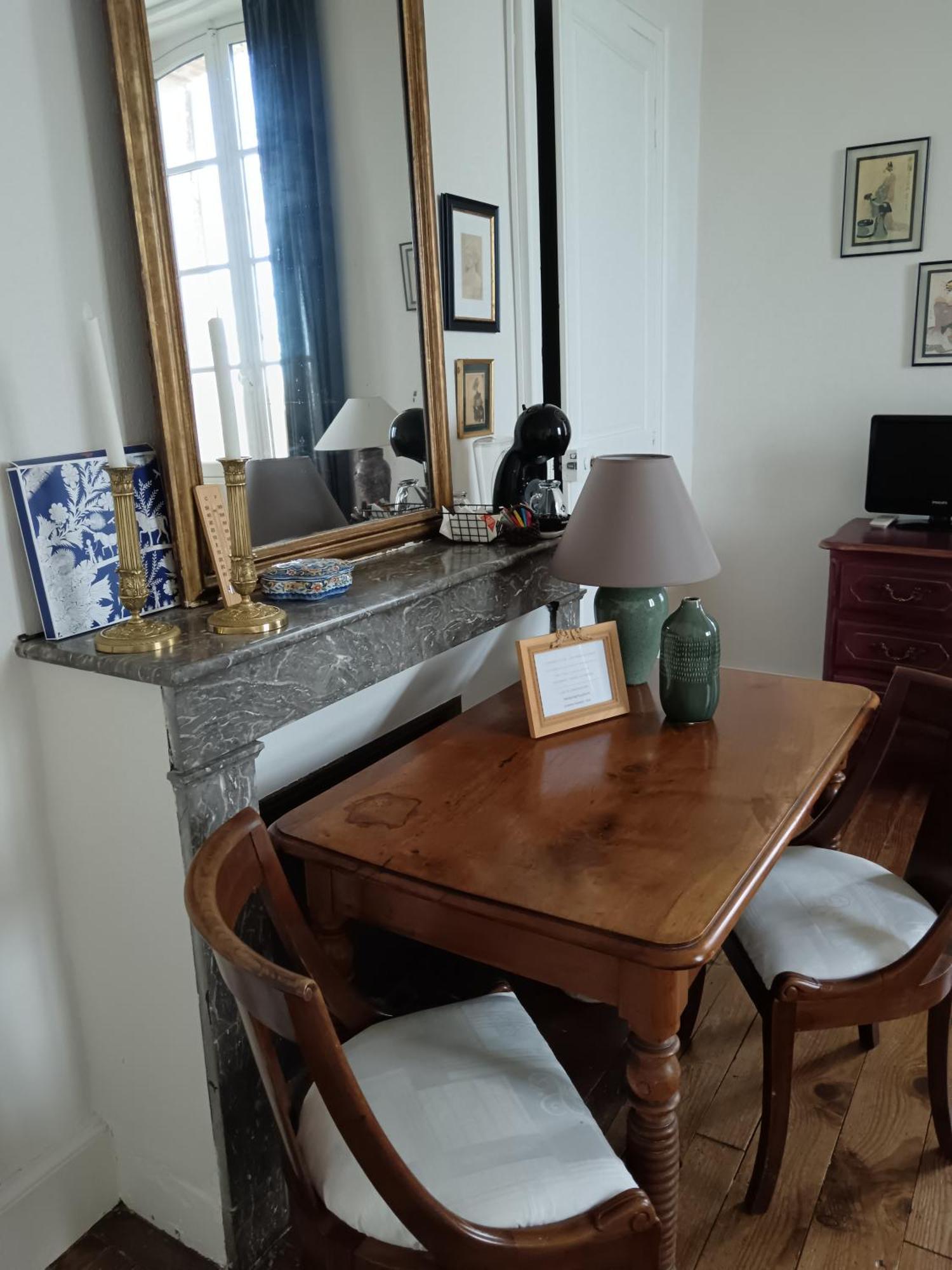 Castel La Bergerie Bed & Breakfast Laglorieuse Exterior photo